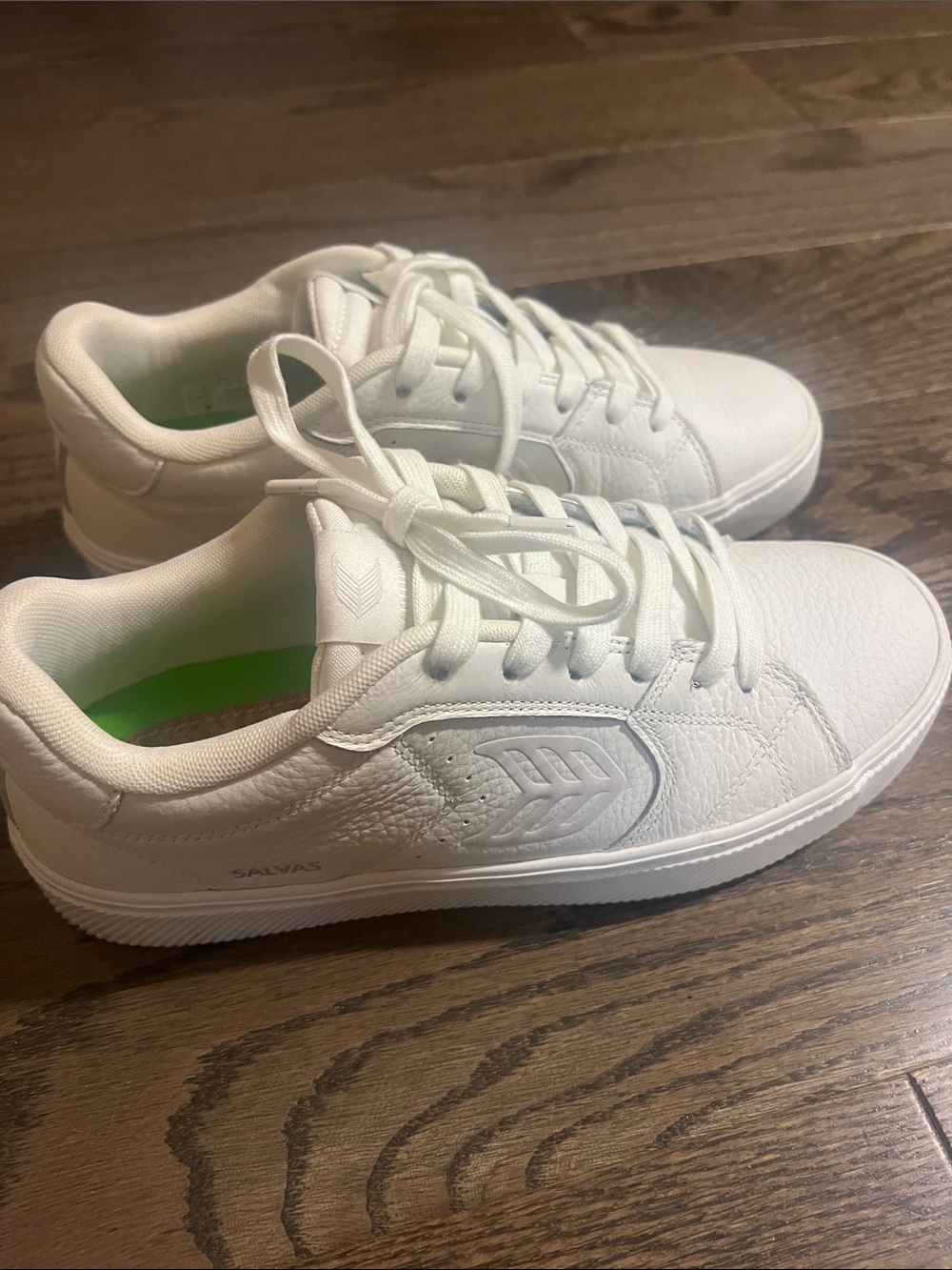 Cariuma Salvas Pebble White Sneakers